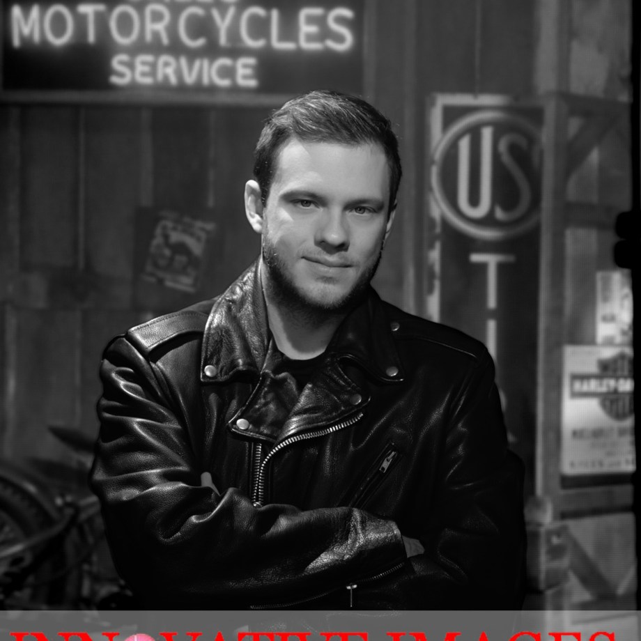 Photography Studio Professional Headshot Business Executive Publicity Magazine Portrait Photography in Houston,,Glamour Portrait Photography Houston, Portrait Photography Artist Robert Berger