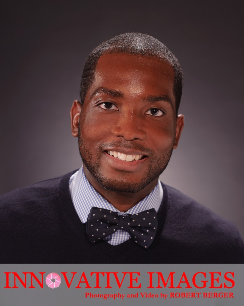 Houston Actor Model Comedian Executive Business Corporate Headshot Portrait Photography! Signature Portraits by Robert Berger have a Hollywood Movie Star Look so your portraits with character and charisma!