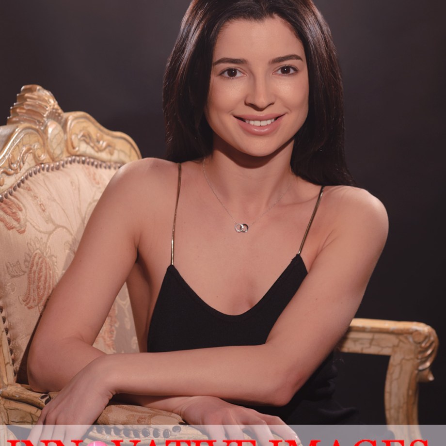 Classic Vintage Portraits-Houston Photography Studio Professional Portrait Photography Studio in Houston-Innovative Images Photography by Robert Berger. Hollywood, Movie Star, Vintage, Classic Professional Portrait Photography.