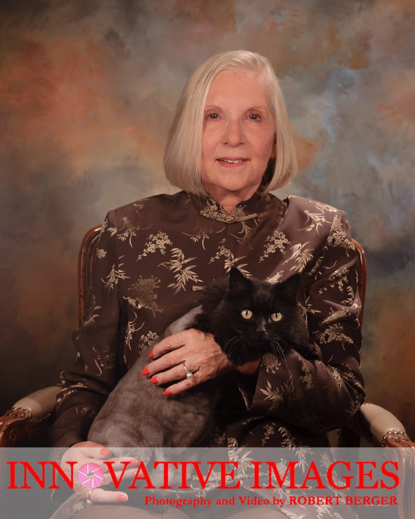 Classic Vintage Portraits-Houston Photography Studio Professional Portrait Photography Studio in Houston-Innovative Images Photography by Robert Berger. Hollywood, Movie Star, Vintage, Classic Professional Portrait Photography.