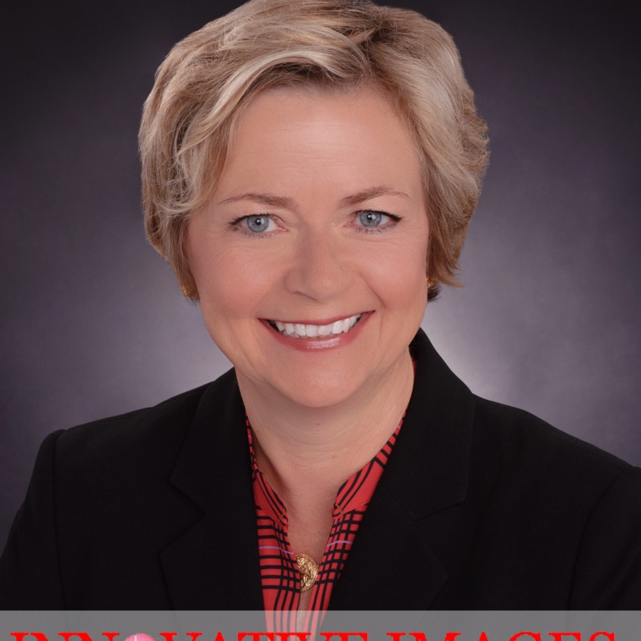 Houston headshot executive portrait business portrait professional portrait photography Innovative Images Photography by Robert Berger Serving Houston Katy and Fort bend Texas