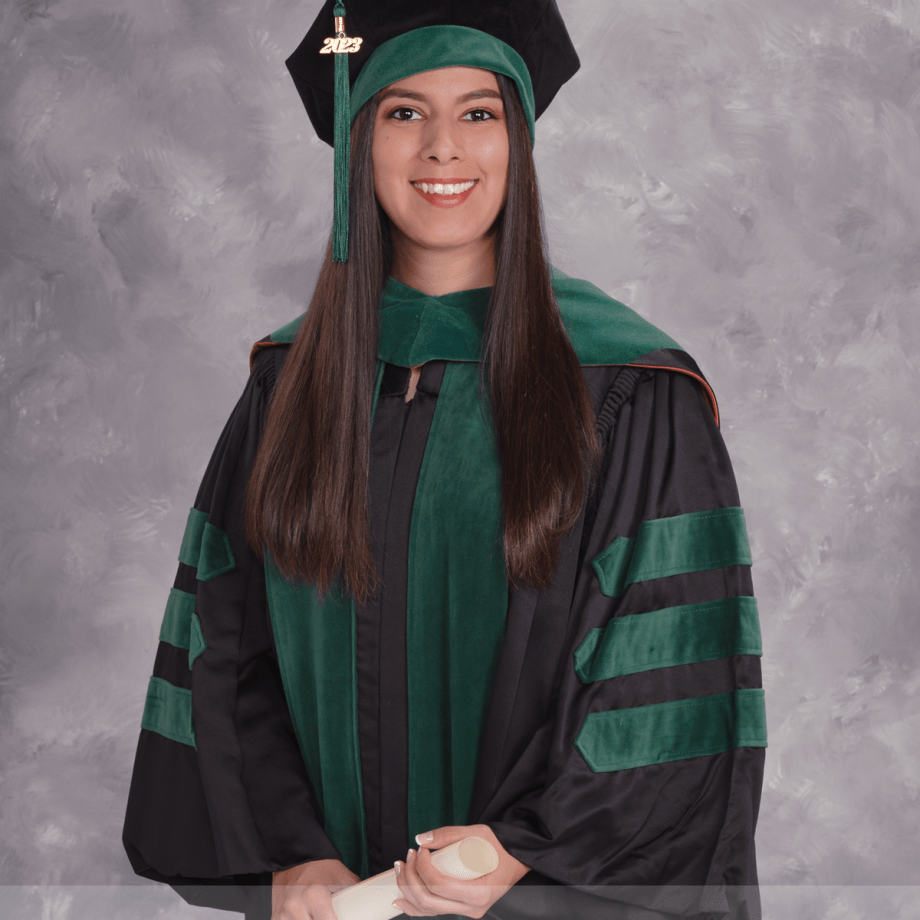 Stunning senior portraits graduation pictures, senior pictures. Innovative Images Photography by Robert Berger. 11211 Richmond Ave Suite B101, Houston, Tx 77082. Celebrating 38 years in the photography business in Houston. Serving houston katy sugarland fort bend spring branch memorial the woodlands tx