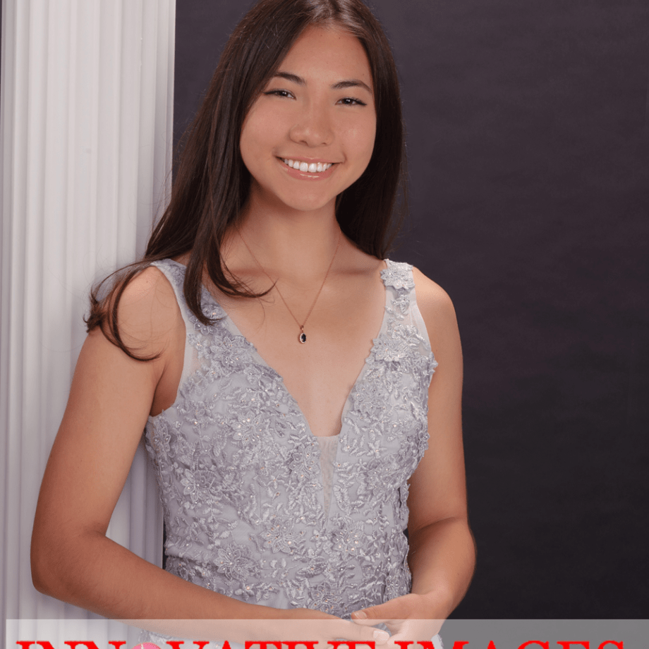 Stunning senior portraits graduation pictures, senior pictures. Innovative Images Photography by Robert Berger. 11211 Richmond Ave Suite B101, Houston, Tx 77082. Celebrating 38 years in the photography business in Houston. Serving houston katy sugarland fort bend spring branch memorial the woodlands tx